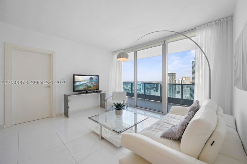 Apartment for rent at Epic Miami 4314