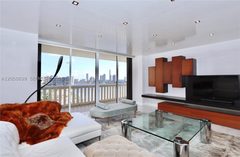 Apartment for rent at 3000 Williams Island 1603