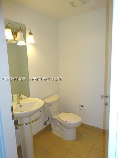 Apartment for rent at Met 1 T-3505
