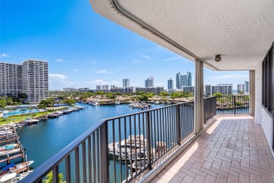 Anchor Bay Club Apt #207