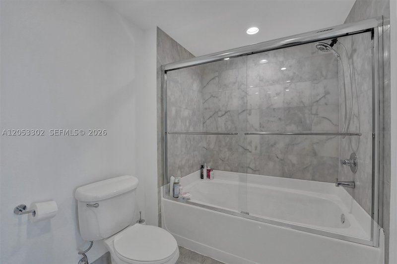 Comprar apartamento en Blue Condominium 811