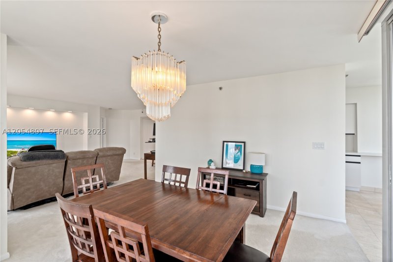 Condo for sale at Mystic Pointe 300 1207