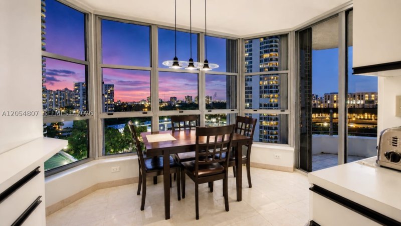 Condo for sale at Mystic Pointe 300 1207