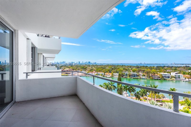 Comprar apartamento en Seacoast 5151 1420
