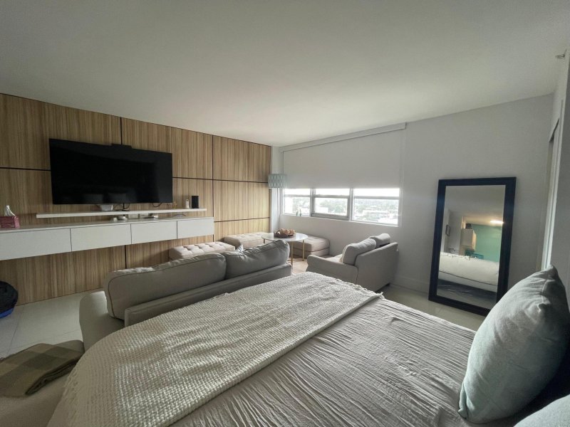 Apartment for rent at Flamingo 1176S