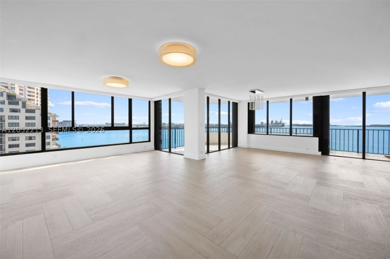 Apartment for rent at Brickell Key One A1206