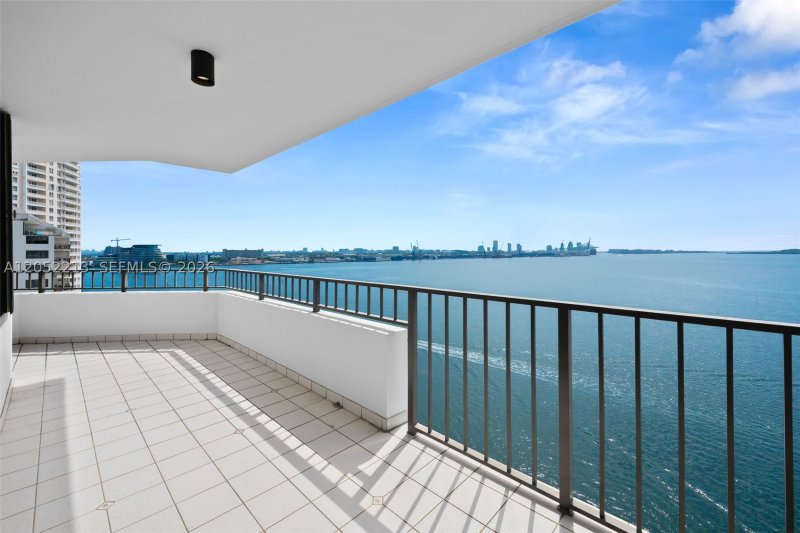 Apartment for rent at Brickell Key One A1206