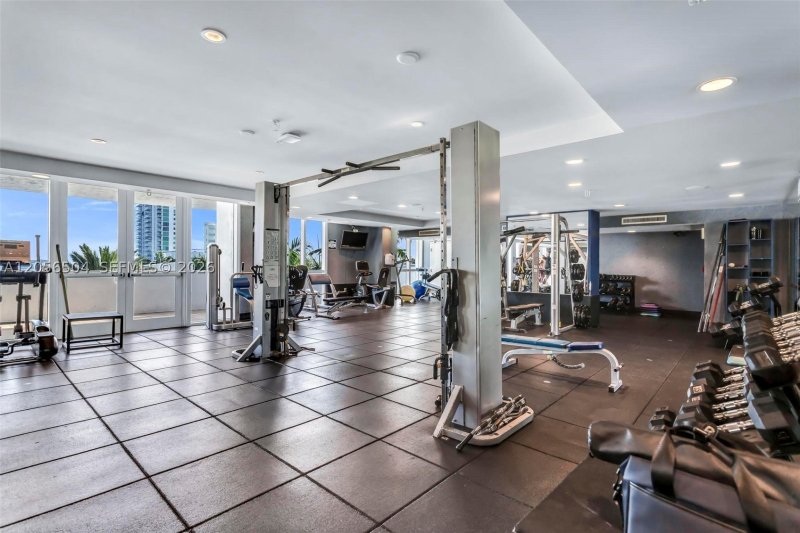 Condo for sale at 360 Condominium West PH19
