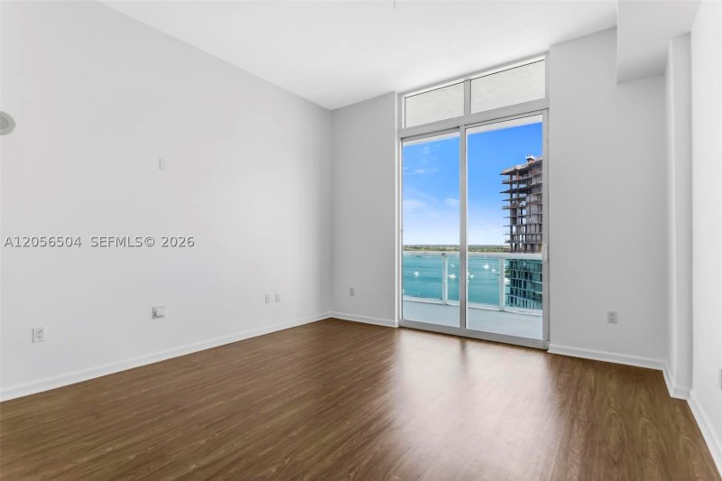 Condo for sale at 360 Condominium West PH19