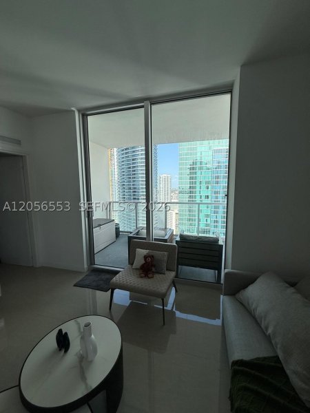 Apartment for rent at Met 1 T-3301