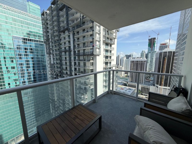Apartment for rent at Met 1 T-3301