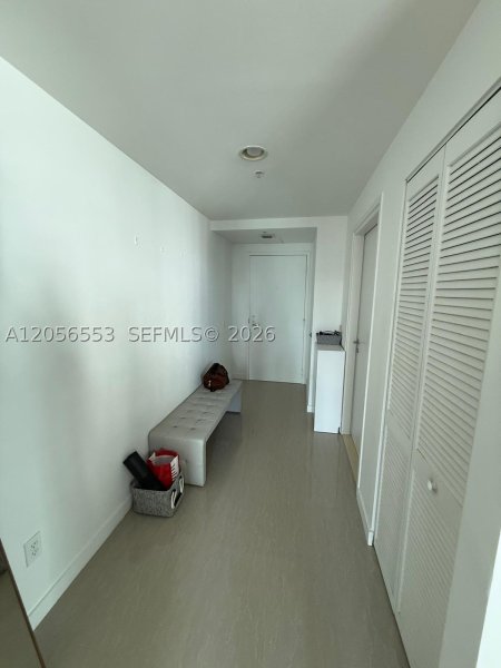 Apartment for rent at Met 1 T-3301