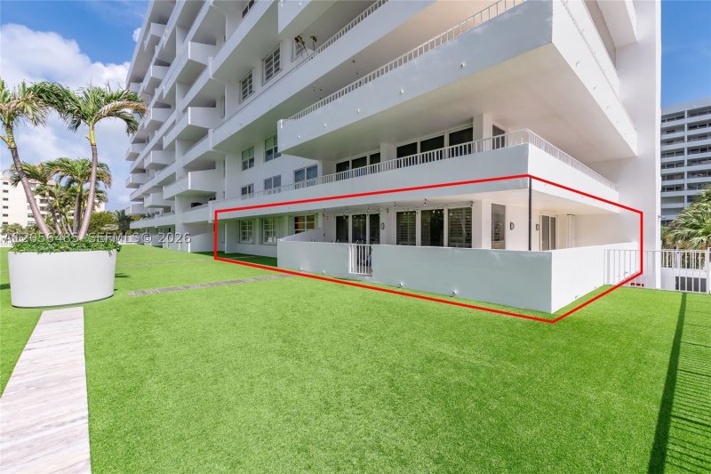 Comprar apartamento en Commodore Club South 201