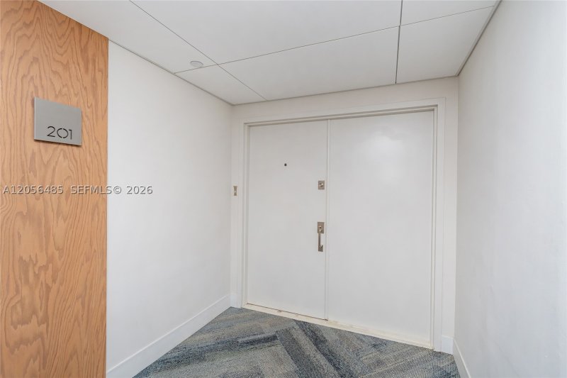 Comprar apartamento en Commodore Club South 201