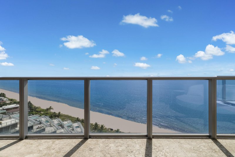 Condo for sale at Auberge Beach Residences Spa S1604/1605