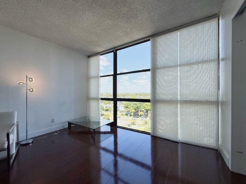 Apartment for rent at Oceanview Park 823
