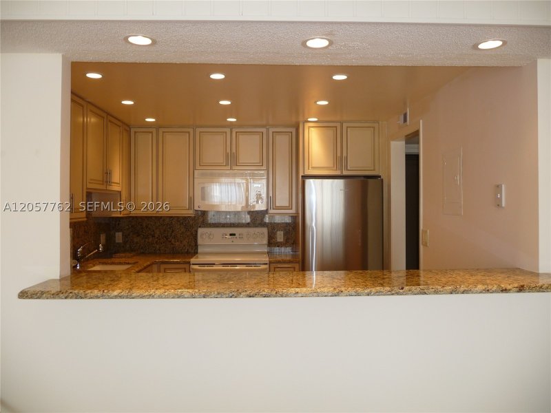 Alquiler de apartamento en Del Prado South Tower 603