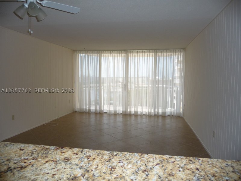 Alquiler de apartamento en Del Prado South Tower 603