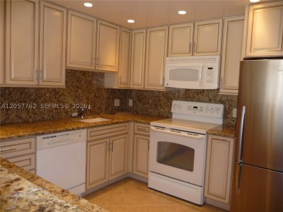 Property photo # 2