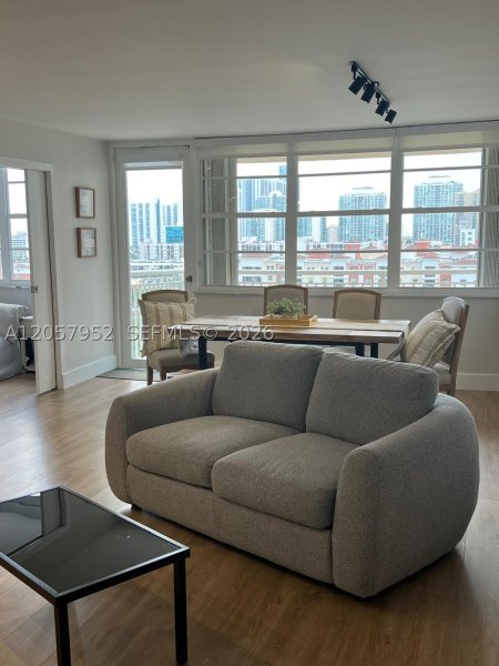 Comprar apartamento en Winston Towers 1215