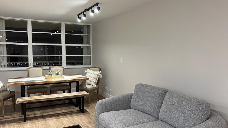 Comprar apartamento en Winston Towers 1215