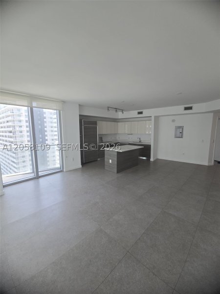 Comprar apartamento en 1100 Millecento 2001