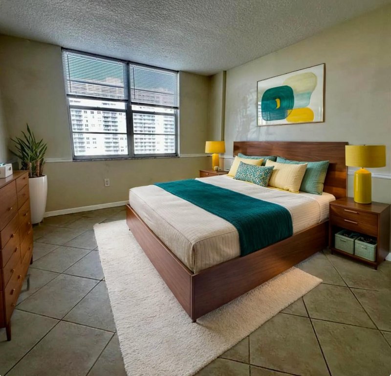 Alquiler de apartamento en Admirals Port Condos 914E
