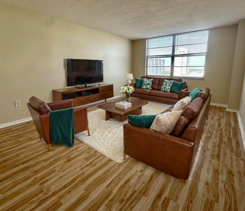 Alquiler de apartamento en Admirals Port Condos 914E