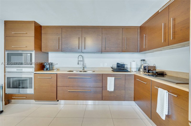 Comprar apartamento no Icon Brickell Viceroy 3401
