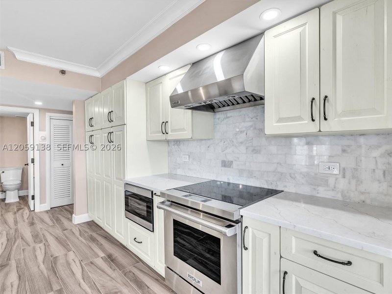 Condo for sale at The Summit 802S