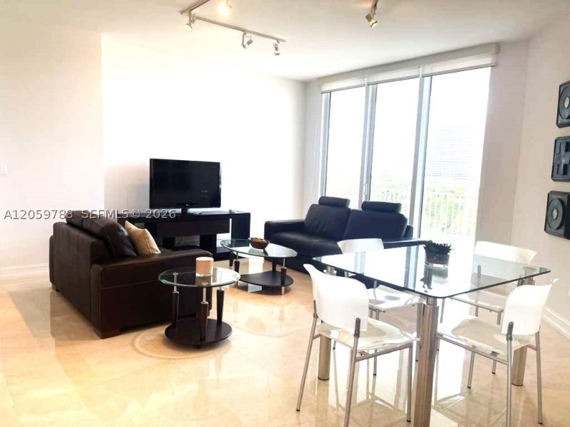 Condo for sale at Carroll Walk 8D