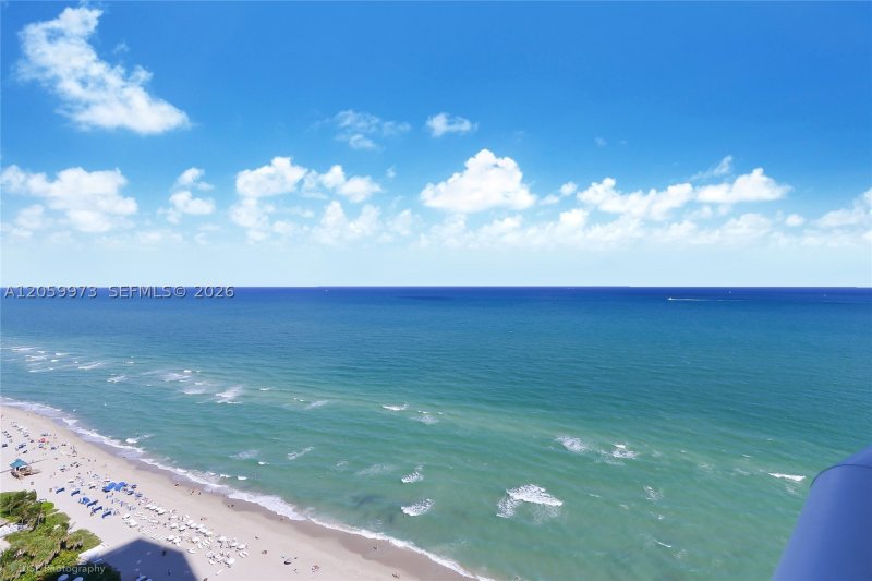 Condo for sale at Ocean Four 3501
