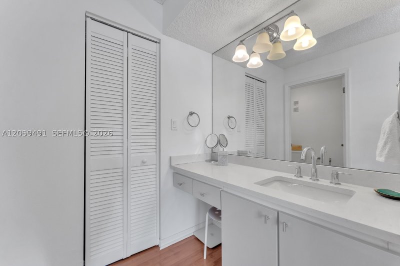 Apartment for rent at Solimar 2M