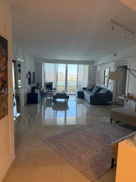 Comprar apartamento en Three Tequesta Point 1102