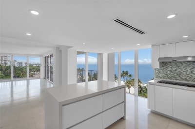 Casa Del Mar Apt #7H