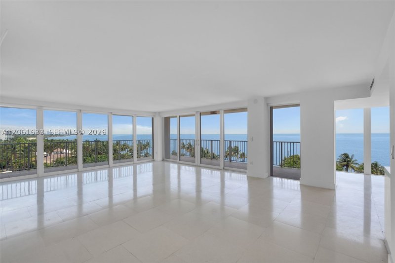 Casa Del Mar Apt #7H