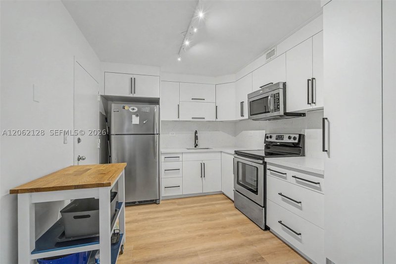 Property photo # 4
