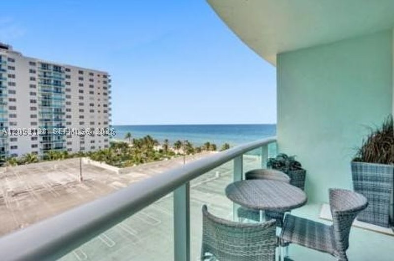 Condo for sale at Tides Hollywood Beach 7C