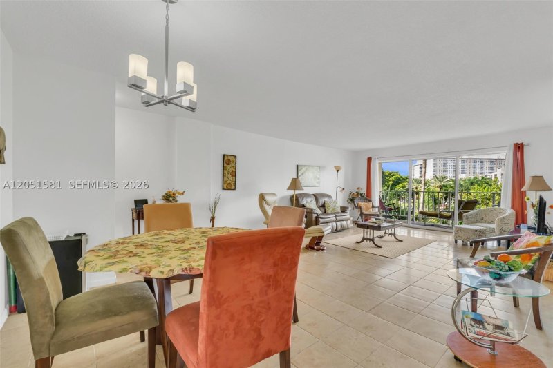 Comprar apartamento en Marbella Tower 409