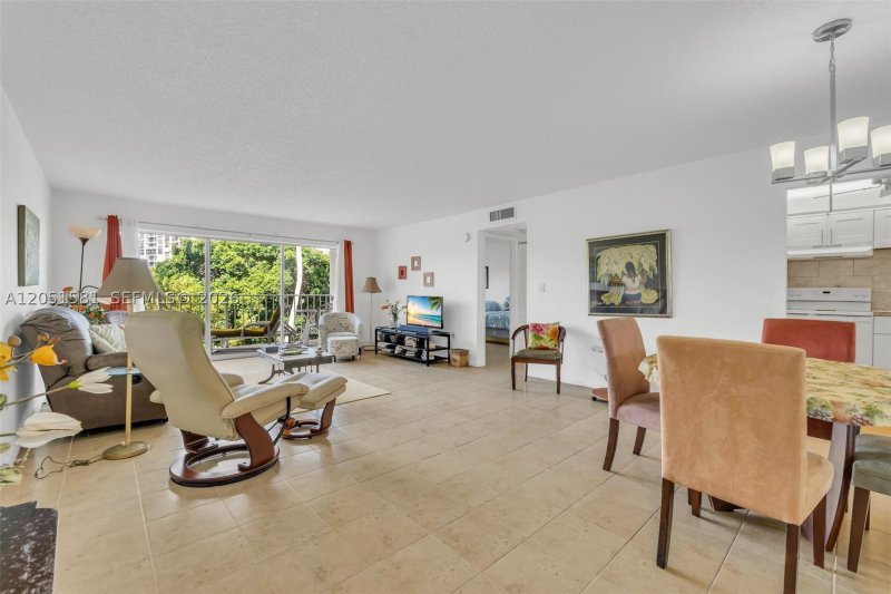Comprar apartamento en Marbella Tower 409