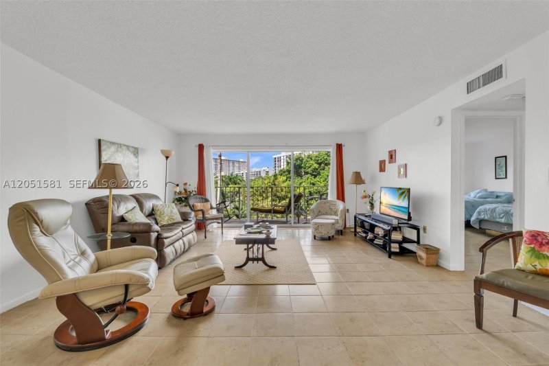 Comprar apartamento en Marbella Tower 409