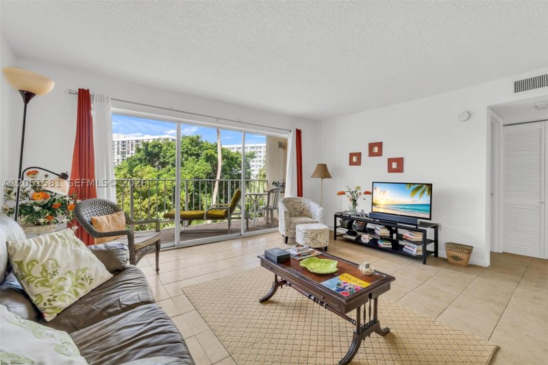 Comprar apartamento en Marbella Tower 409