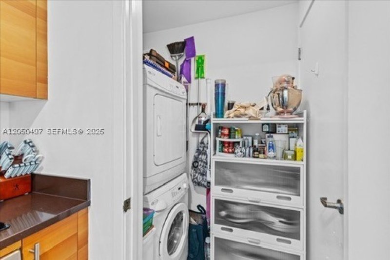 Comprar apartamento no Midtown Miami 4 L0202