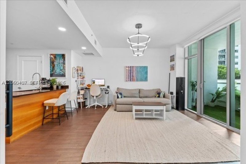 Comprar apartamento no Midtown Miami 4 L0202