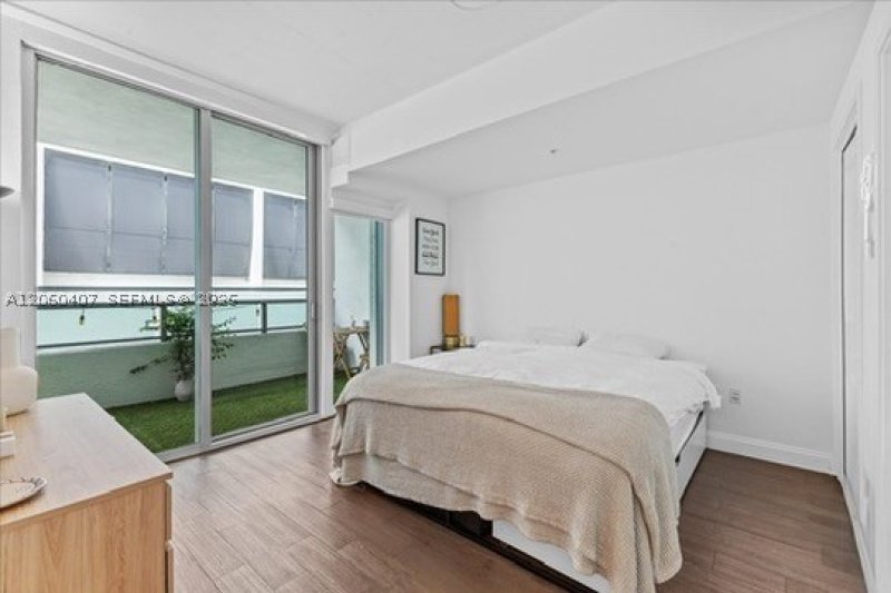 Comprar apartamento no Midtown Miami 4 L0202