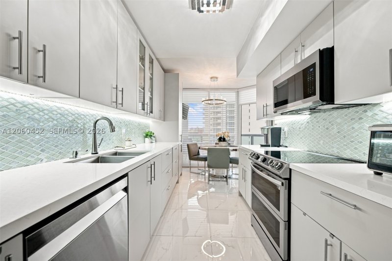 Comprar apartamento en North Tower at The Point 1502