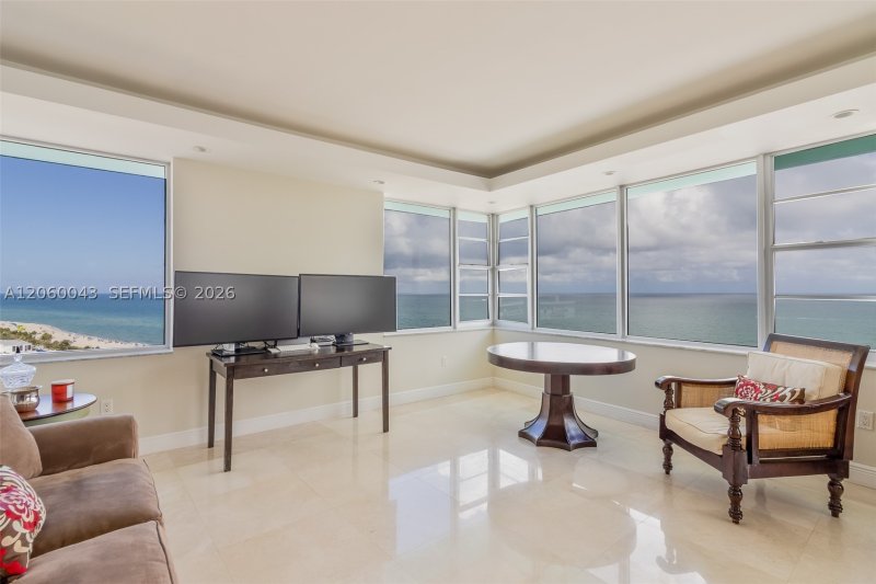 Condo for sale at Imperial House 11E