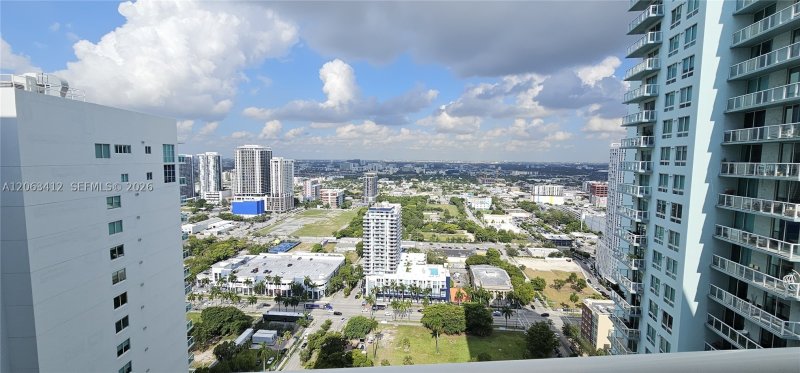 Condo for sale at 1800 Club 3808