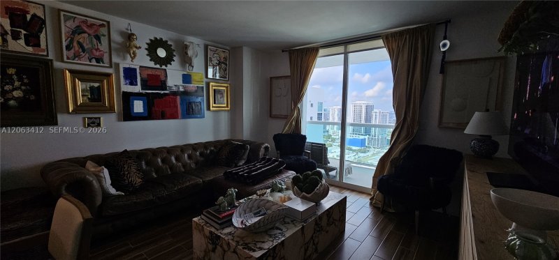 Condo for sale at 1800 Club 3808