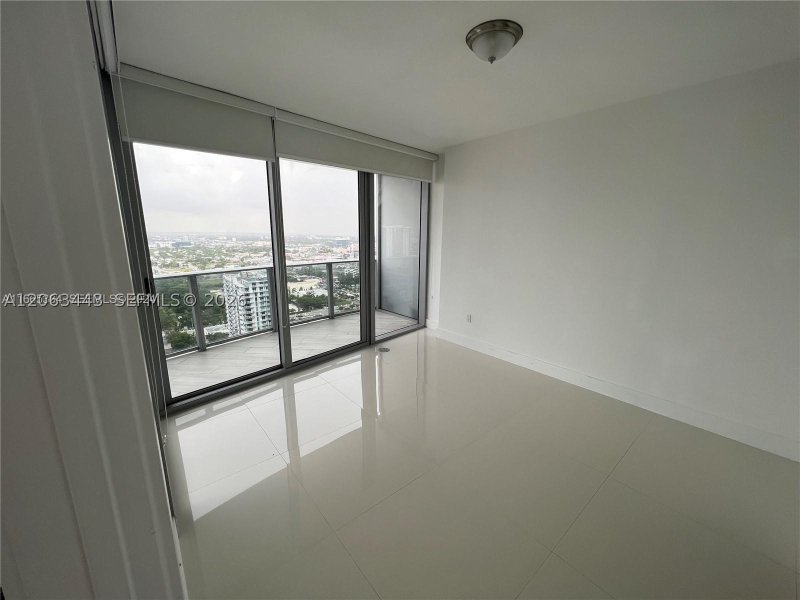 Condo for sale at Aria on The Bay 3000